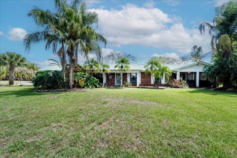 Villa ou maison à vendre à Moore Haven, Floride: 4 chambres, 251.39 m2 № 2146702 - photo 3