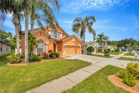 House in Wesley Chapel, Florida 4 bedrooms, 232.91 sq.m. № 1807493 - photo 2
