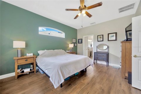 House in Wesley Chapel, Florida 4 bedrooms, 232.91 sq.m. № 1807493 - photo 10
