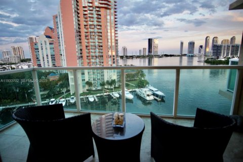 Condominio en venta en Aventura, Florida, 2 dormitorios, 187.66 m2 № 1992065 - foto 16