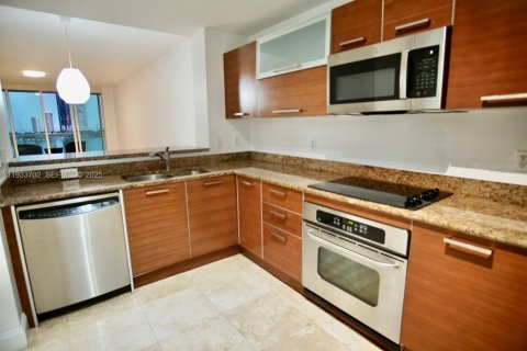 Condominio en venta en Aventura, Florida, 2 dormitorios, 187.66 m2 № 1992065 - foto 10