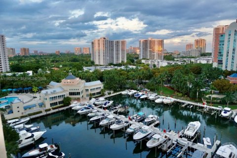 Condominio en venta en Aventura, Florida, 2 dormitorios, 187.66 m2 № 1992065 - foto 1