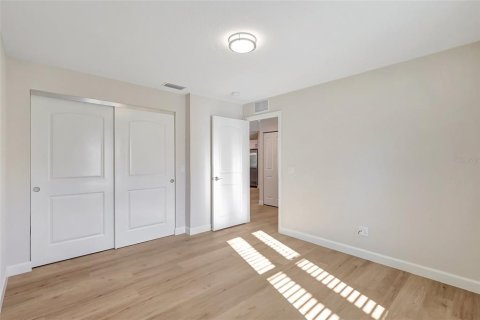 Купить виллу или дом в Сарасота, Флорида 8 комнат, 128.21м2, № 1586590 - фото 28