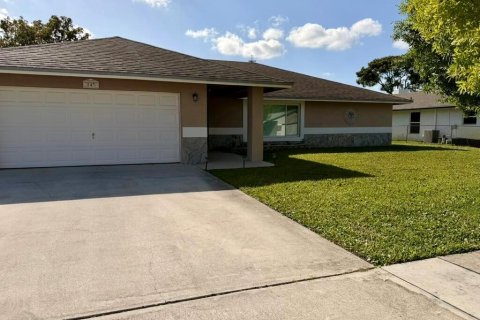 House in Royal Palm Beach, Florida 4 bedrooms, 185.8 sq.m. № 2086932