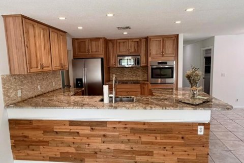 House in Royal Palm Beach, Florida 4 bedrooms, 185.8 sq.m. № 2086932 - photo 8
