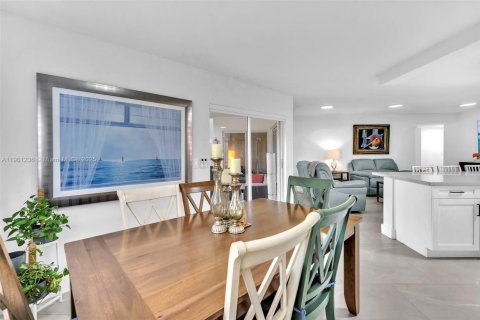 Condominio en venta en Plantation, Florida, 2 dormitorios, 118.08 m2 № 1964909 - foto 19