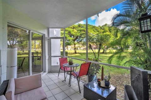 Condominio en venta en Plantation, Florida, 2 dormitorios, 118.08 m2 № 1964909 - foto 5