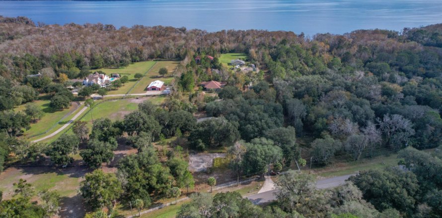 Terreno en Green Cove Springs, Florida № 765800