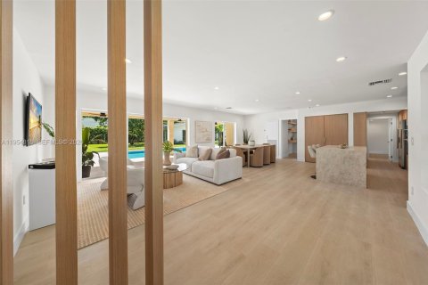 Villa ou maison à louer à Pinecrest, Floride: 4 chambres, 199.55 m2 № 2010858 - photo 7