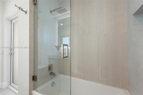 Villa ou maison à louer à Pinecrest, Floride: 4 chambres, 199.55 m2 № 2010858 - photo 26