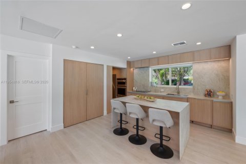 Villa ou maison à louer à Pinecrest, Floride: 4 chambres, 199.55 m2 № 2010858 - photo 8