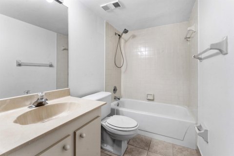 Купить кондоминиум в Уэст-Палм-Бич, Флорида 4 комнаты, 71.53м2, № 2191642 - фото 20
