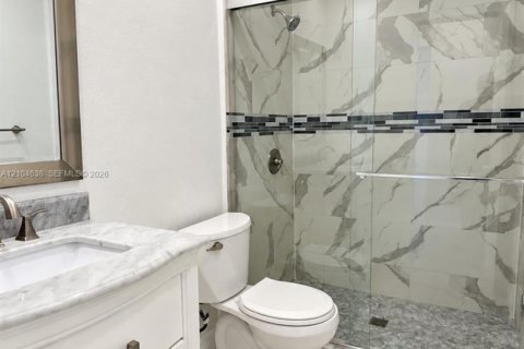 Touwnhouse à louer à Miami, Floride: 3 chambres, 94.3 m2 № 2412990 - photo 11
