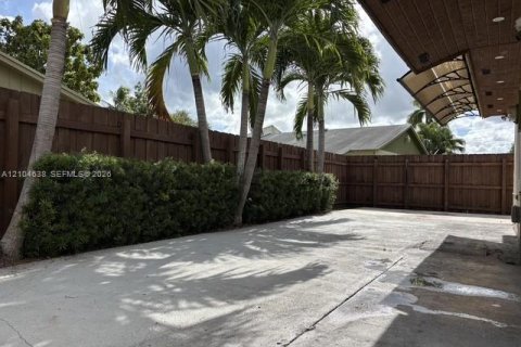 Touwnhouse à louer à Miami, Floride: 3 chambres, 94.3 m2 № 2412990 - photo 17