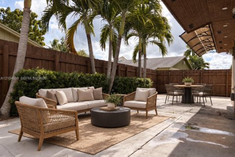 Touwnhouse à louer à Miami, Floride: 3 chambres, 94.3 m2 № 2412990 - photo 16