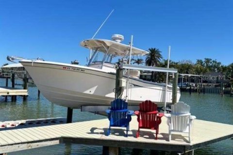Casa en venta en Clearwater, Florida, 4 dormitorios, 202.81 m2 № 1582286 - foto 4