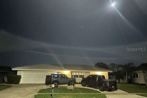 Casa en venta en Clearwater, Florida, 4 dormitorios, 202.81 m2 № 1582286 - foto 2