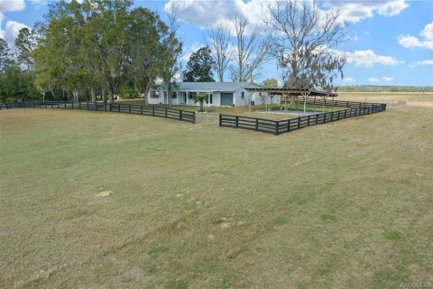 Casa en venta en Floral City, Florida, 3 dormitorios, 243.96 m2 № 1541813 - foto 4