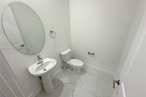 Casa en venta en Davie, Florida, 5 dormitorios, 367.71 m2 № 1882112 - foto 5