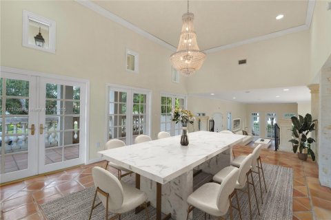 Casa en venta en Coral Gables, Florida, 6 dormitorios, 597.83 m2 № 1859359 - foto 5
