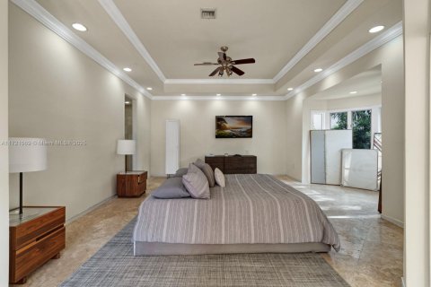 Casa en venta en Coral Gables, Florida, 6 dormitorios, 597.83 m2 № 1859359 - foto 16