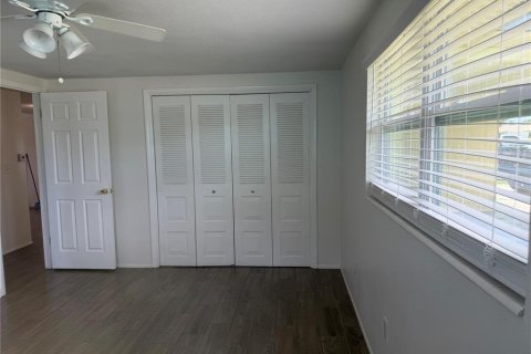 House in Holiday, Florida 2 bedrooms, 111.11 sq.m. № 2198862 - photo 17