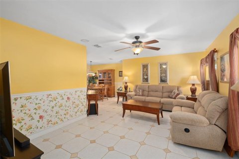 House in Orlando, Florida 3 bedrooms, 159.51 sq.m. № 1842132 - photo 7