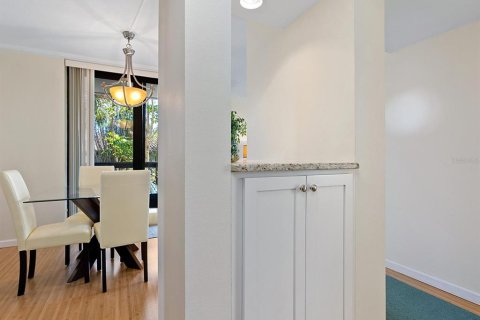 Condominio en venta en Sarasota, Florida, 1 dormitorio, 49.42 m2 № 2110339 - foto 15
