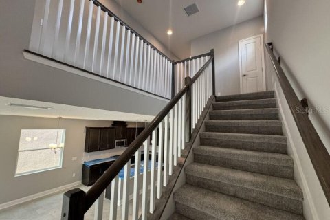 House in DeBary, Florida 4 bedrooms, 217.48 sq.m. № 1843806 - photo 8