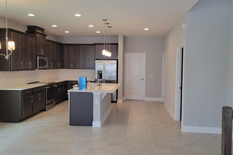 House in DeBary, Florida 4 bedrooms, 217.48 sq.m. № 1843806 - photo 4