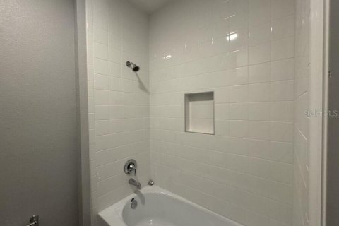 House in DeBary, Florida 4 bedrooms, 217.48 sq.m. № 1843806 - photo 14