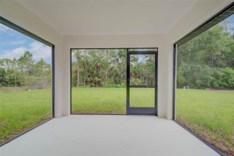 Villa ou maison à vendre à Lehigh Acres, Floride: 3 chambres, 171.22 m2 № 1814207 - photo 19