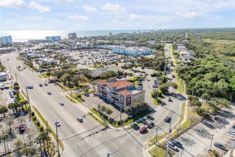 Commercial property in New Smyrna Beach, Florida № 1812932 - photo 23