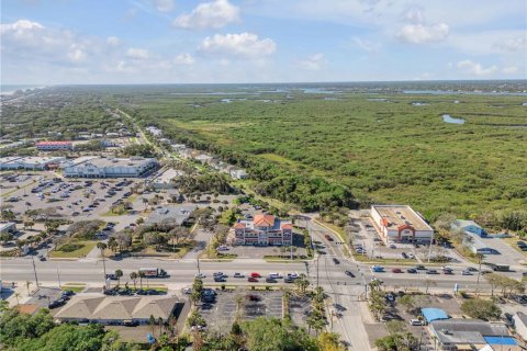 Commercial property in New Smyrna Beach, Florida № 1812932 - photo 28