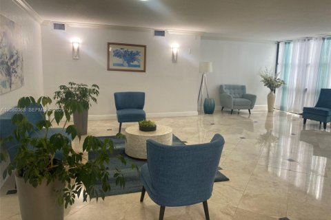 Copropriété à vendre à Hallandale Beach, Floride: 1 chambre, 85.01 m2 № 2341066 - photo 7
