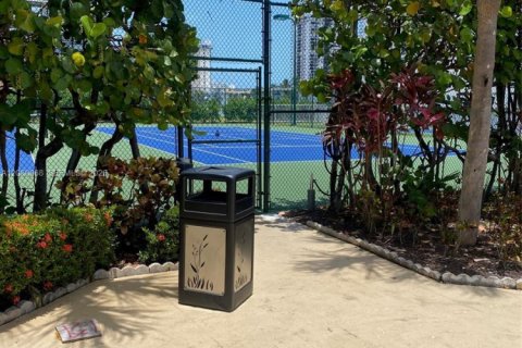 Copropriété à vendre à Hallandale Beach, Floride: 1 chambre, 85.01 m2 № 2341066 - photo 3