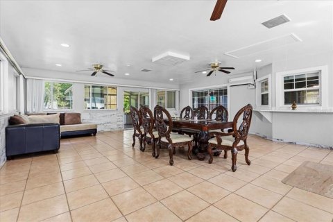 House in Lake City, Florida 4 bedrooms, 292.64 sq.m. № 2147734 - photo 28
