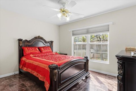 House in Lake City, Florida 4 bedrooms, 292.64 sq.m. № 2147734 - photo 19