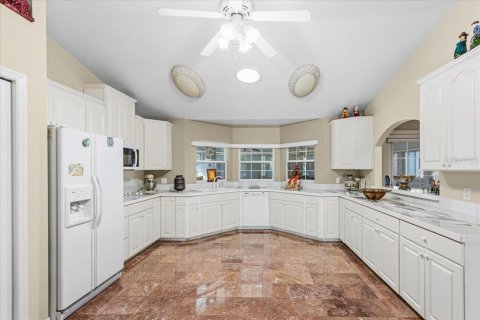 House in Lake City, Florida 4 bedrooms, 292.64 sq.m. № 2147734 - photo 10