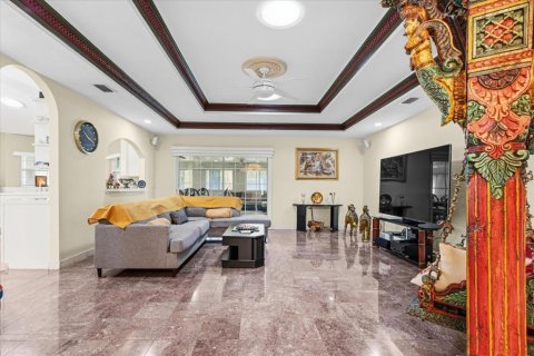 House in Lake City, Florida 4 bedrooms, 292.64 sq.m. № 2147734 - photo 6