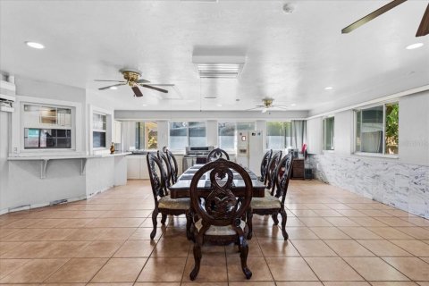 House in Lake City, Florida 4 bedrooms, 292.64 sq.m. № 2147734 - photo 29
