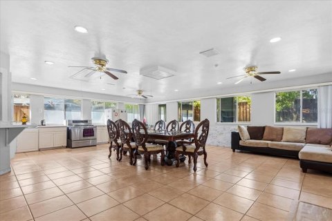 House in Lake City, Florida 4 bedrooms, 292.64 sq.m. № 2147734 - photo 25