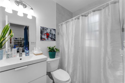 Condo in Homestead, Florida, 2 bedrooms № 2015408 - photo 16