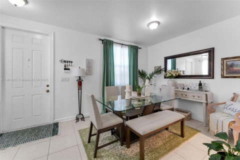 Condo in Homestead, Florida, 2 bedrooms № 2015408 - photo 5