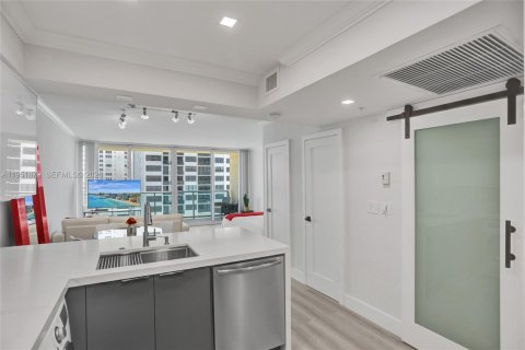 Снять в аренду кондоминиум в Холливуд, Флорида 44.78м2, № 2006075 - фото 6