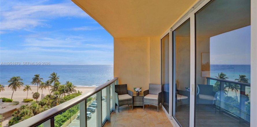 Студия в кондо в Холливуд, Флорида № 2006075