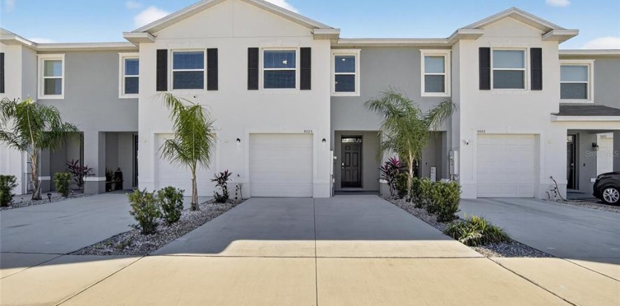 Townhouse in SOUTHSHORE BAY in Wimauma, Florida 3 bedrooms, 157.47 sq.m. № 2259508