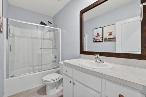 Townhouse in SOUTHSHORE BAY in Wimauma, Florida 3 bedrooms, 157.47 sq.m. № 2259508 - photo 30