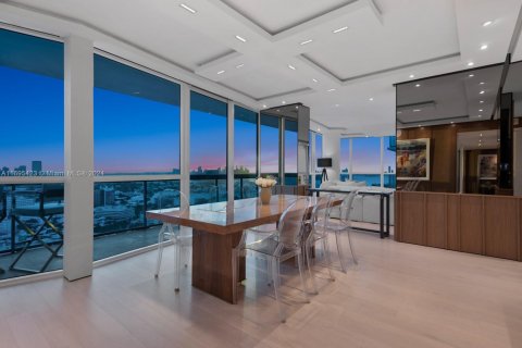 Condo in Miami Beach, Florida, 5 bedrooms  № 1763844 - photo 12