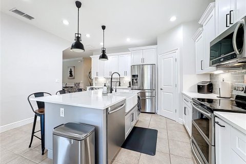 Villa ou maison à louer à Oviedo, Floride: 4 chambres, 274.62 m2 № 2425766 - photo 21